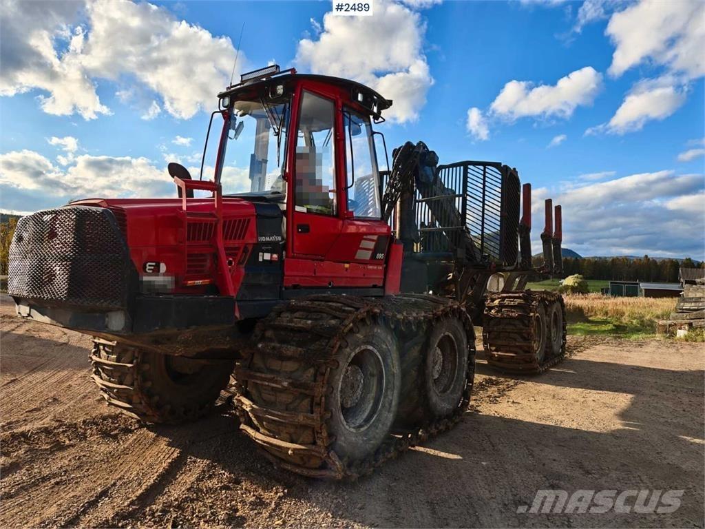 Komatsu 895 Форвардери