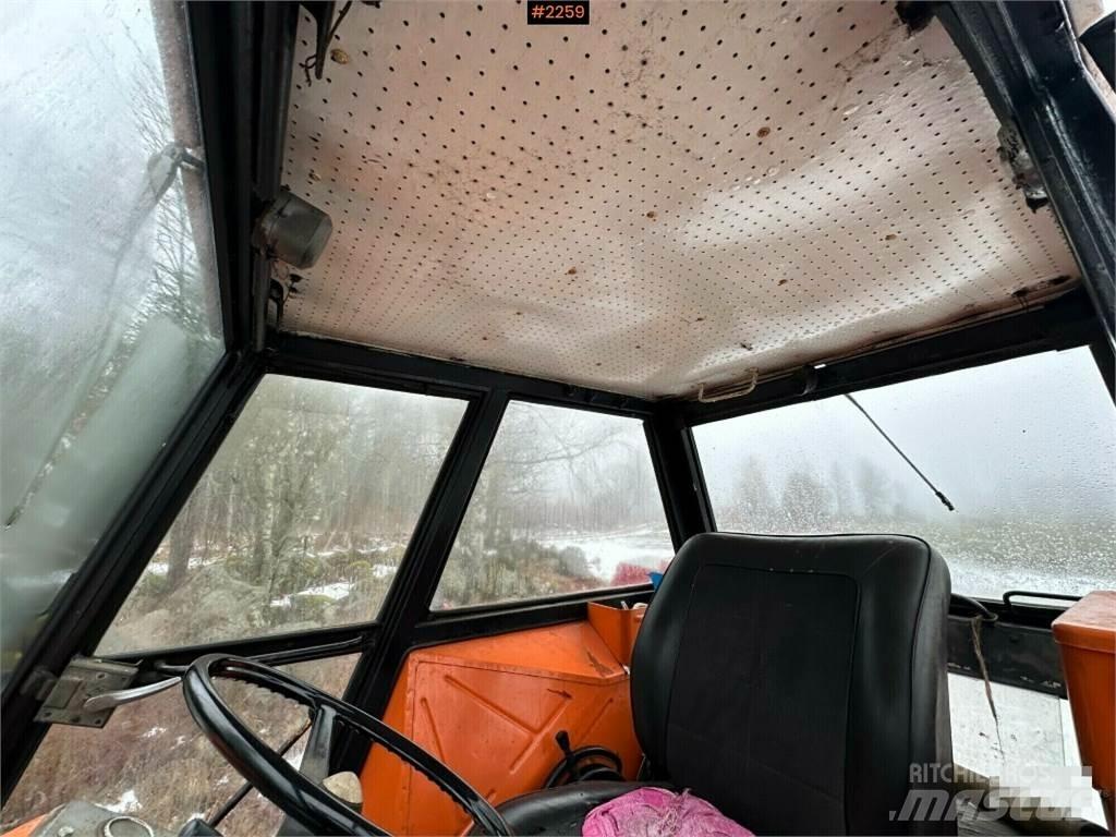 Ursus 385 Трактори