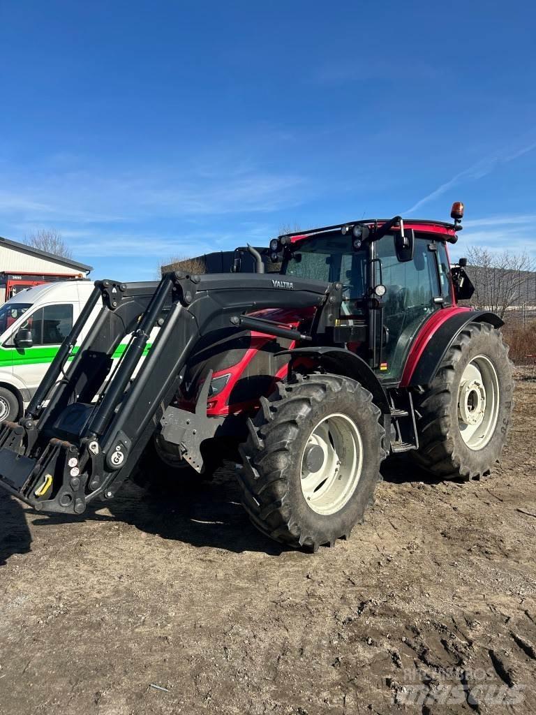 Valtra 134LH Трактори