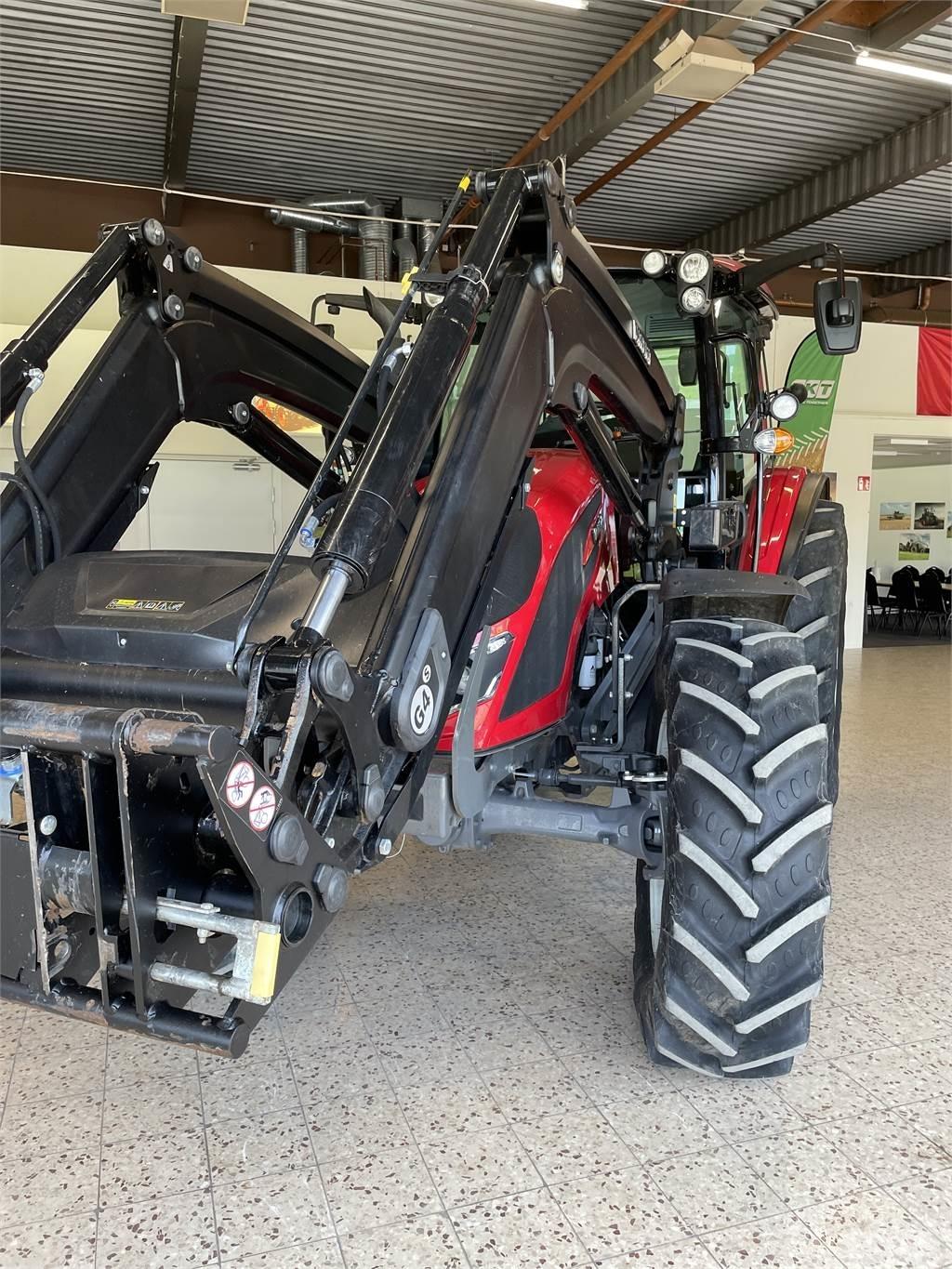Valtra 135LH Трактори