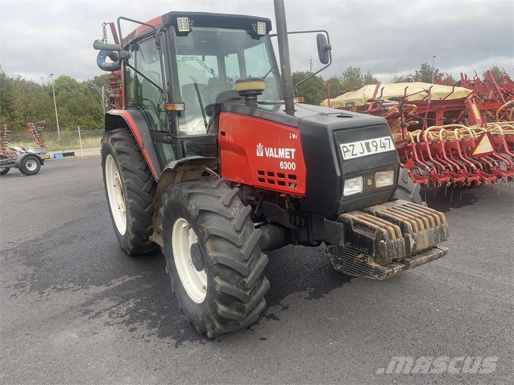 Valtra 6300 Трактори