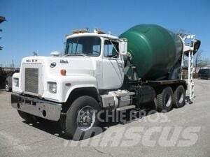 Mack RS686LS Вантажівки / спеціальні
