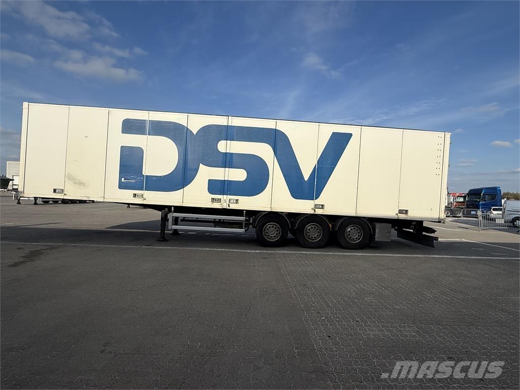 Ekeri 33 pl. Напівпричепи з кузовом-фургоном