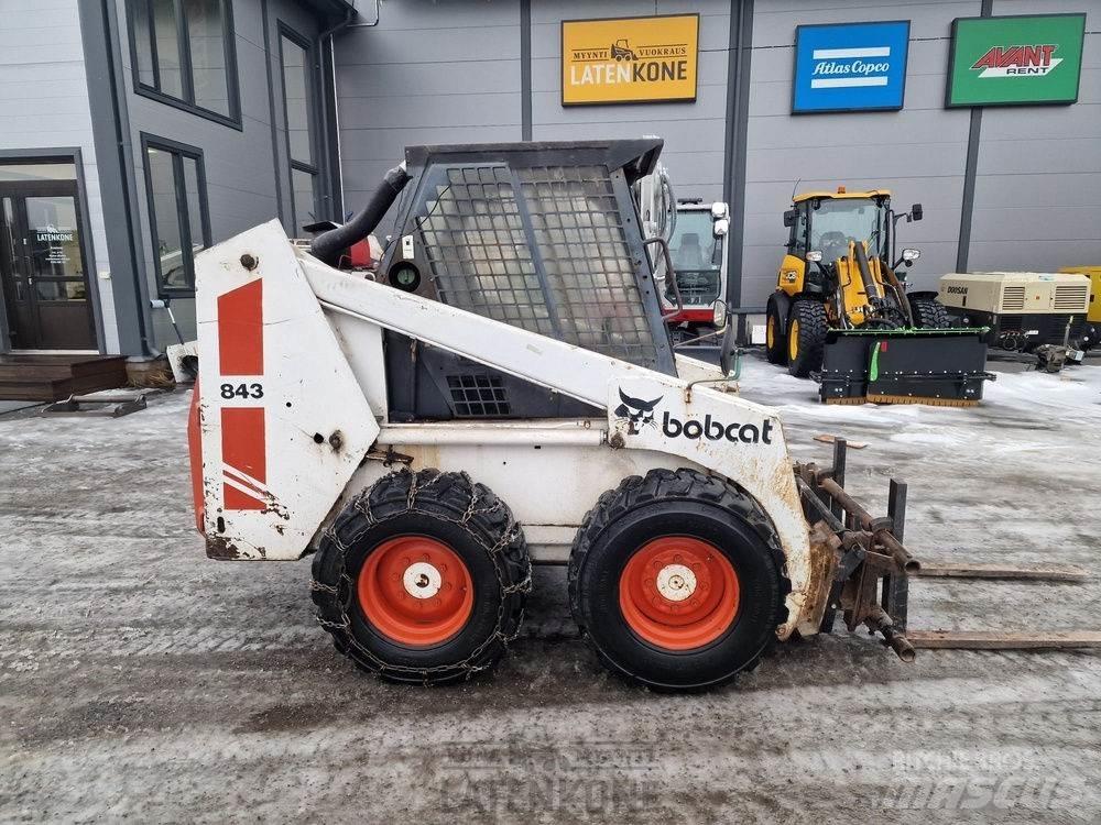 Bobcat 843 Міні-навантажувачі