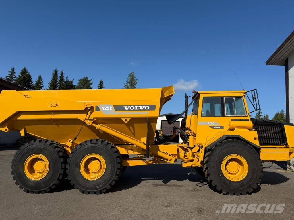 Volvo A25C Зчленовані самоскиди