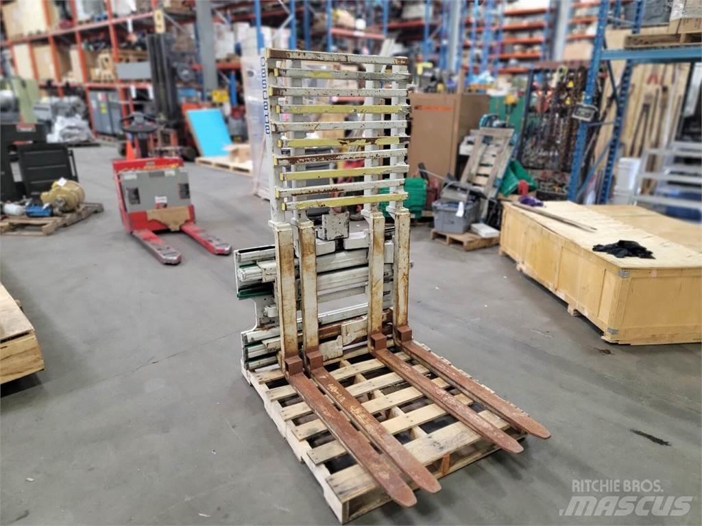 Cascade 55E-FDS-2011 Щогли навантажувачів