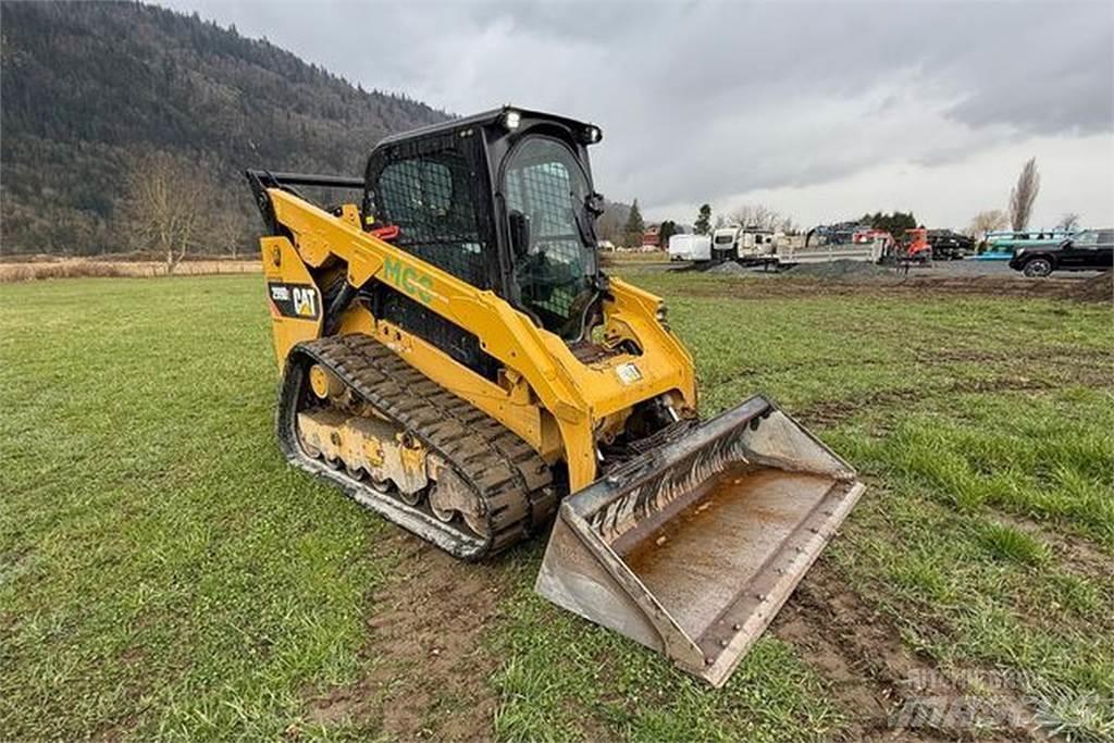 CAT 299D2 Міні-навантажувачі