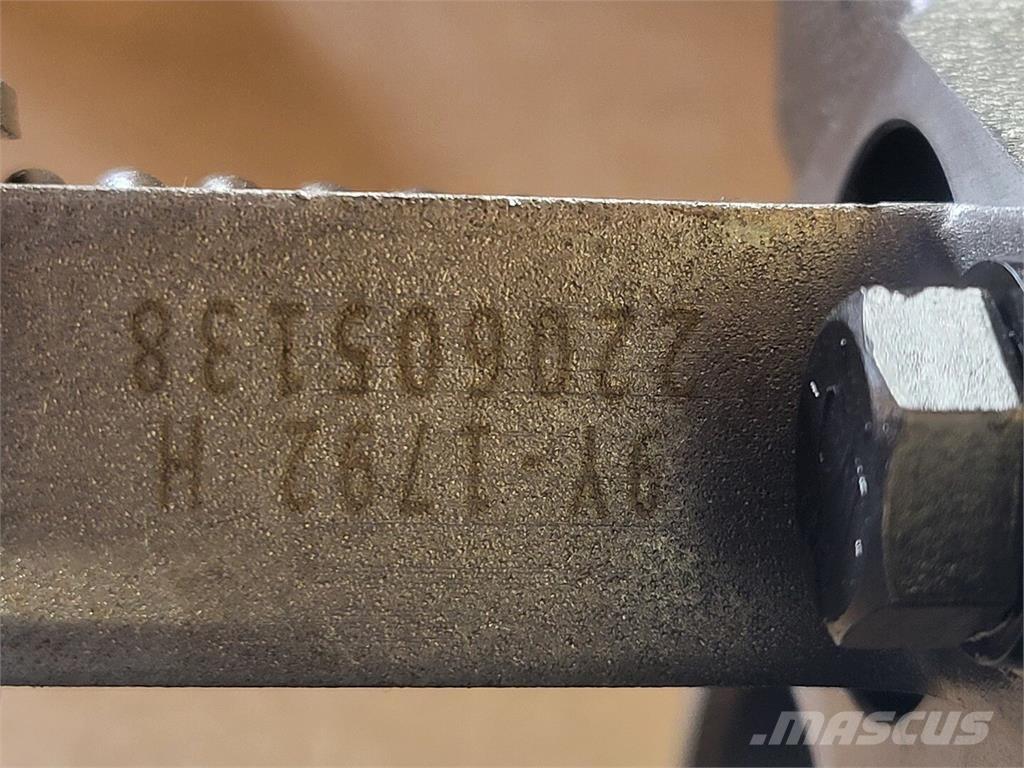 CAT 520-2925 Гідронасоси