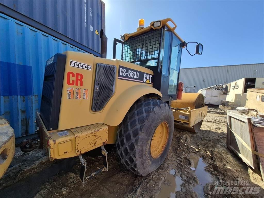 CAT CS-563D Грунтові котки