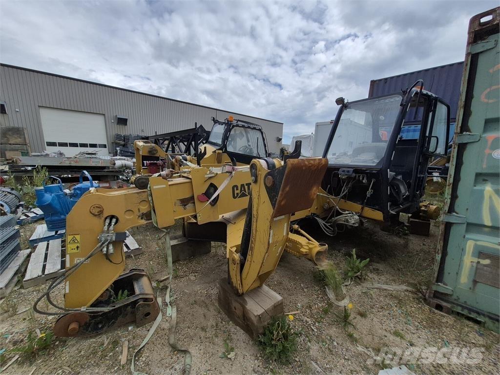 CAT TH560B Телескопічний навантажувач