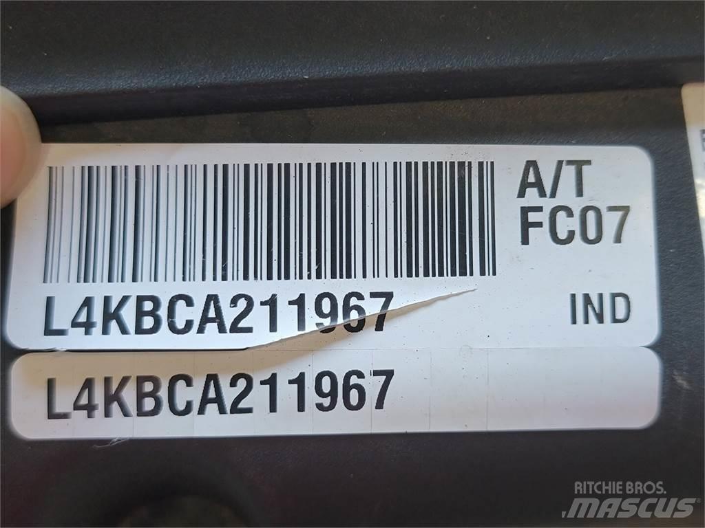 Hyundai L4KBCA211967 Двигуни
