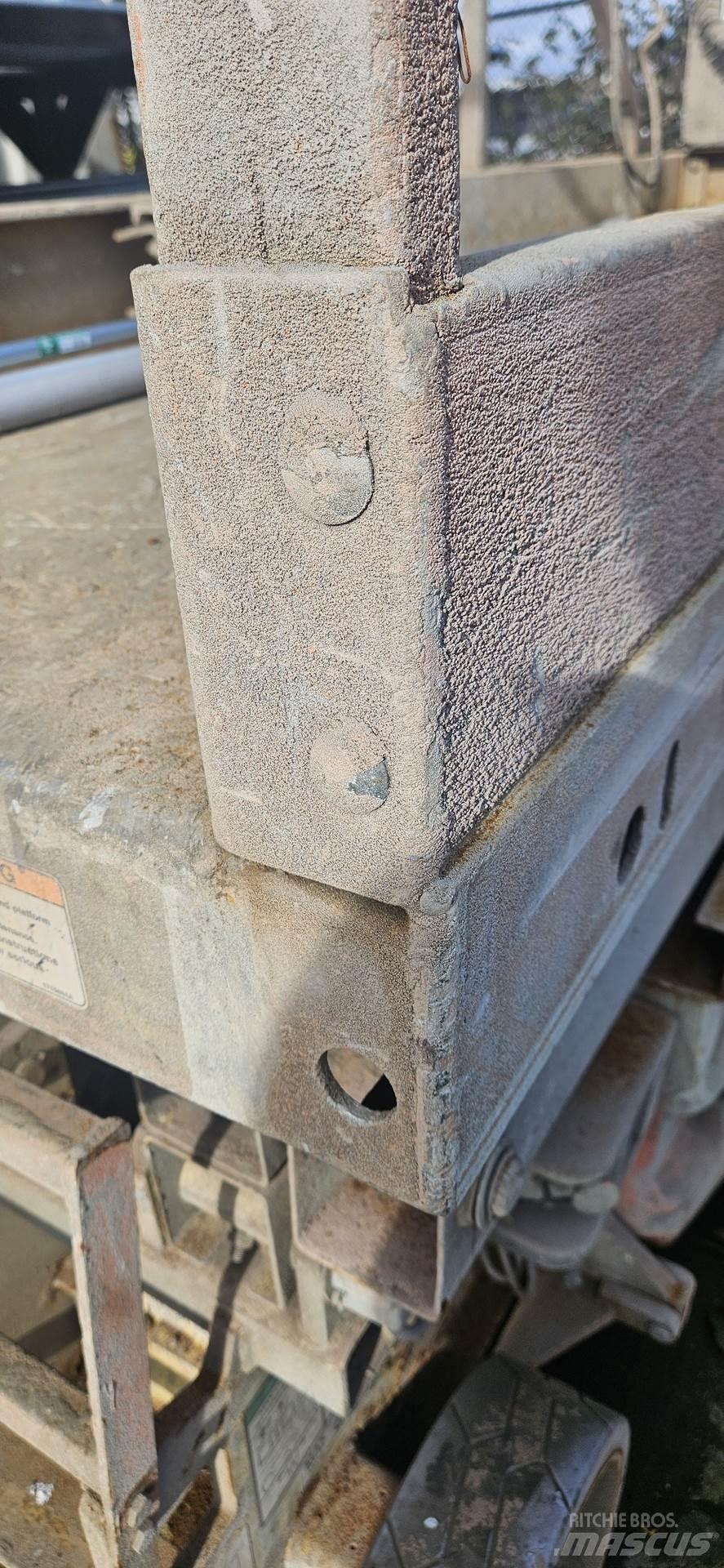 JLG 2630ES Підйомники-ножиці