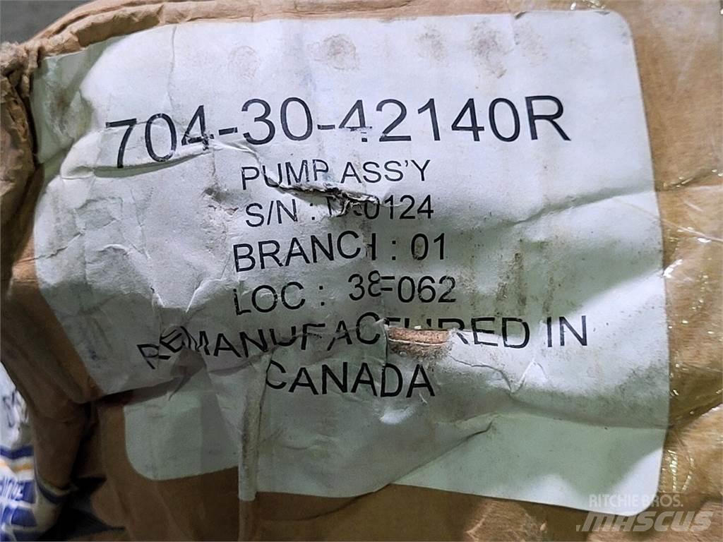 Komatsu 704-30-42140R Гідронасоси