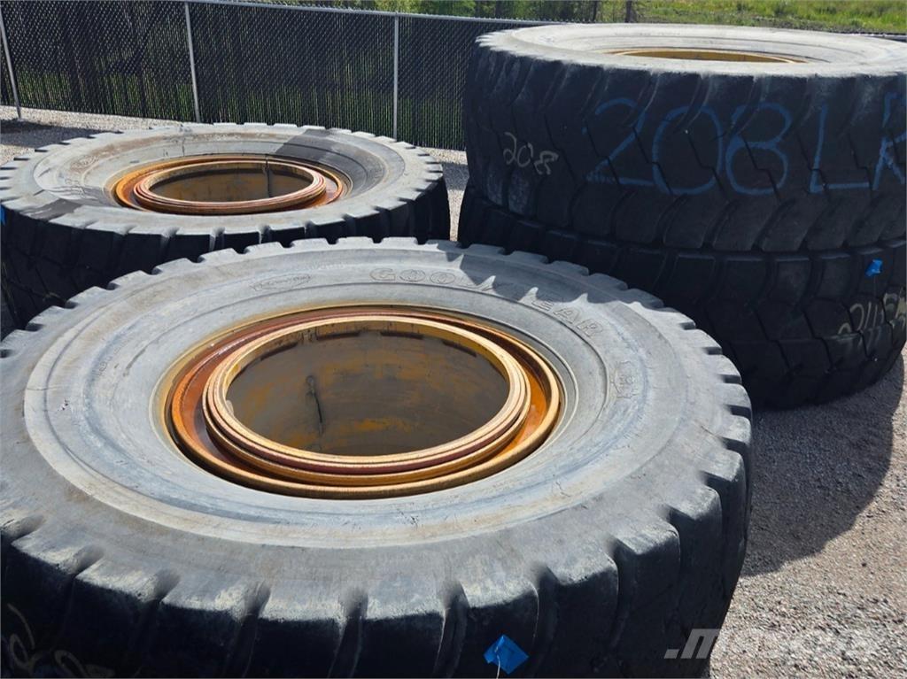 Komatsu 830E-1DC Колеса