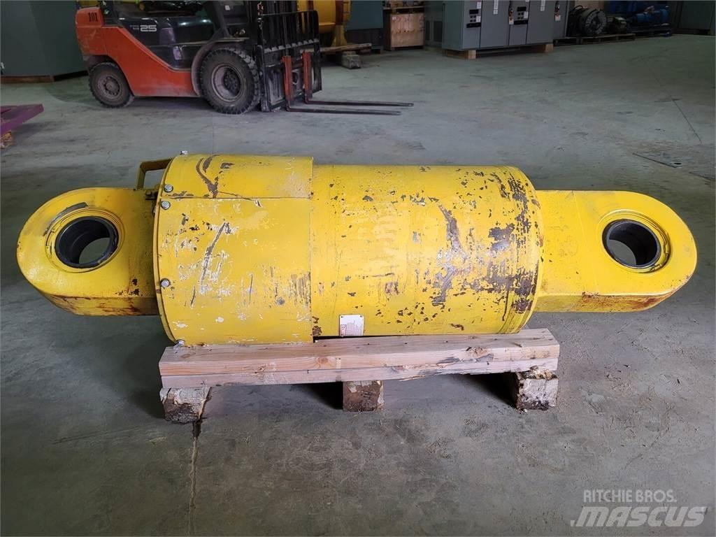 Komatsu EH9423 Зчленовані самоскиди