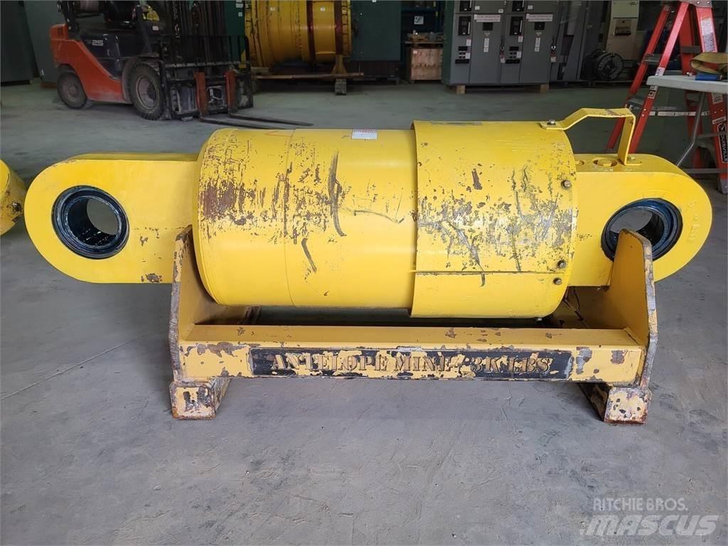 Komatsu EH9423 Зчленовані самоскиди