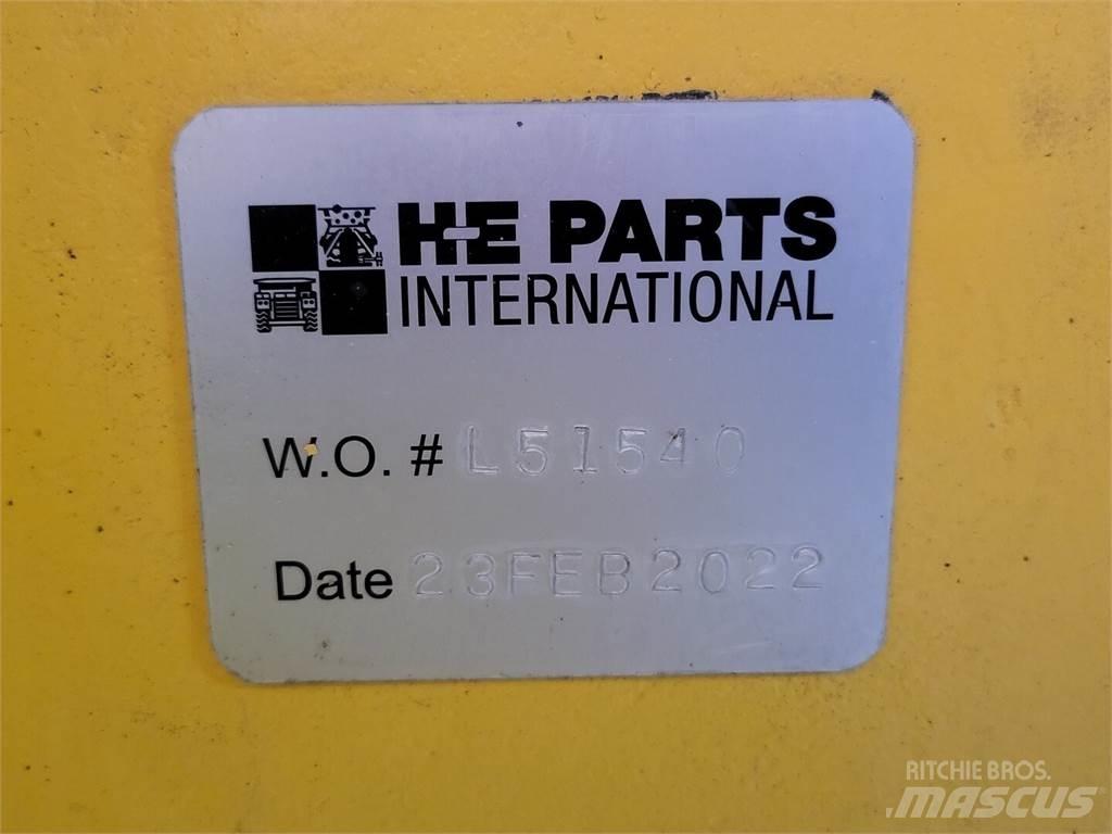 Komatsu EH9423 Зчленовані самоскиди