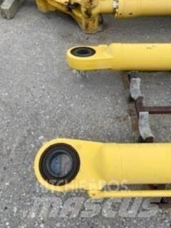 Komatsu PC800 Колісні екскаватори