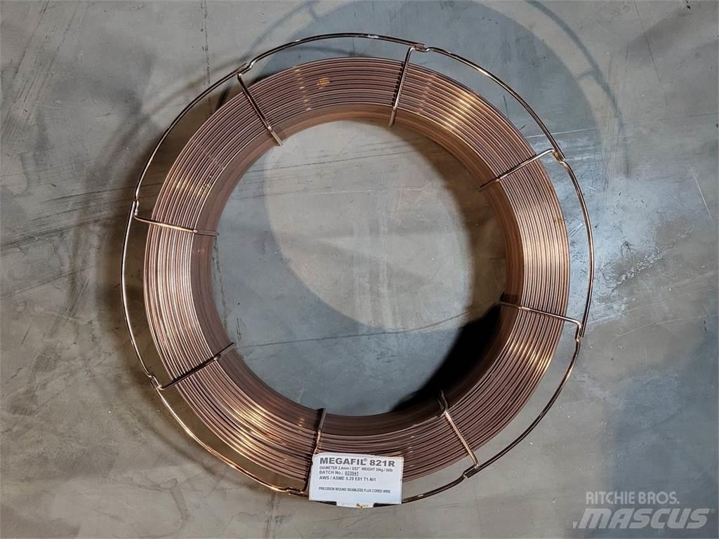  MEGAFIL 821R Зварювальні апарати