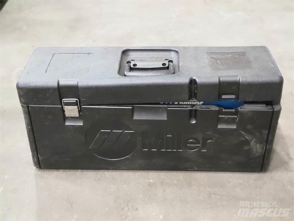 Miller 907531001 Зварювальні апарати