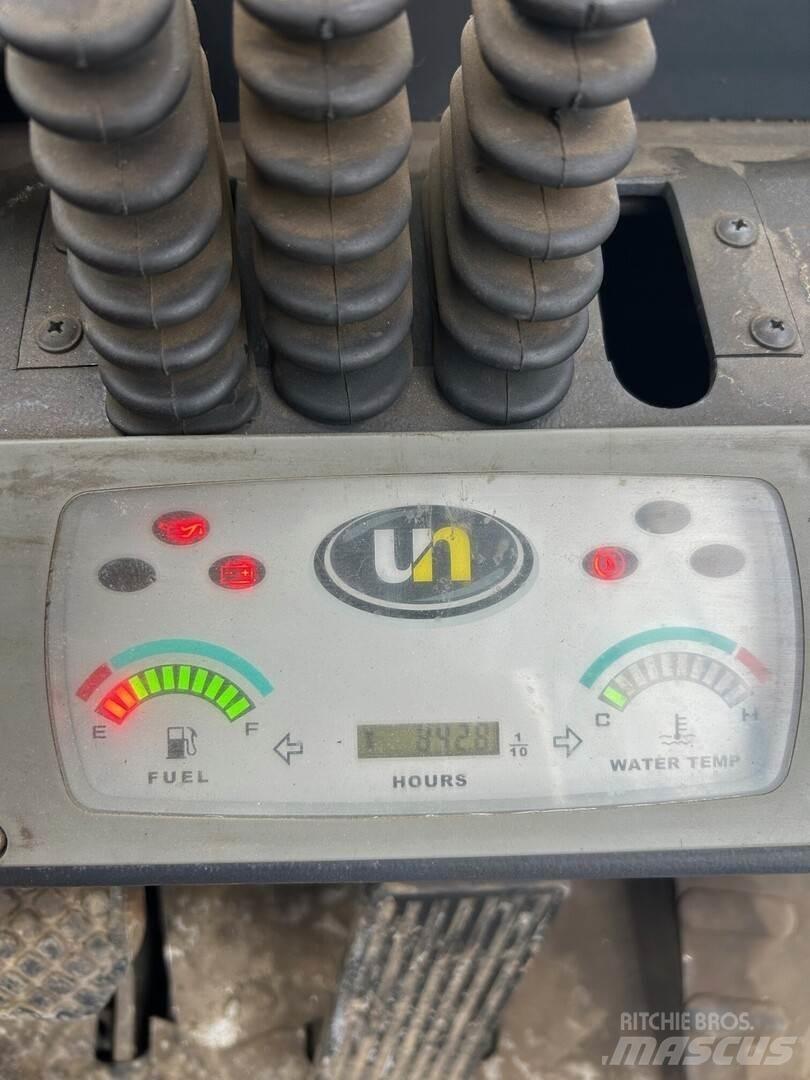 UN Forklift FL25T-JA Будтехніка - Інші