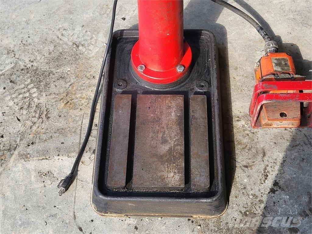 Westward DP270F Інше обладнання