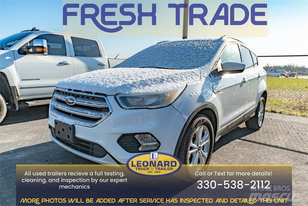 Ford ESCAPE Вантажівки / спеціальні