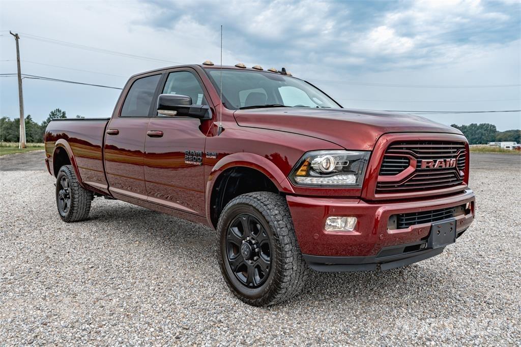 RAM 2500 Вантажівки / спеціальні
