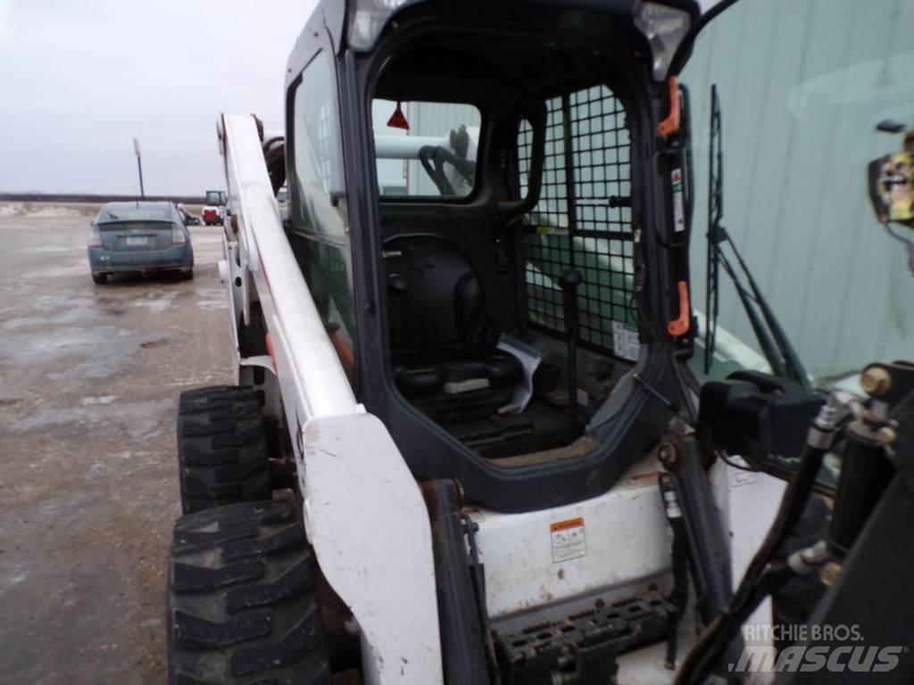 Bobcat S650 Міні-навантажувачі