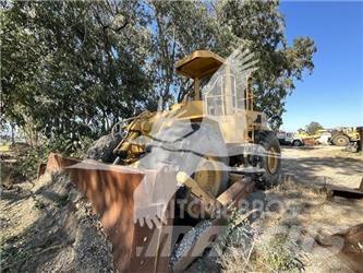 CAT 824C Фронтальні навантажувачі