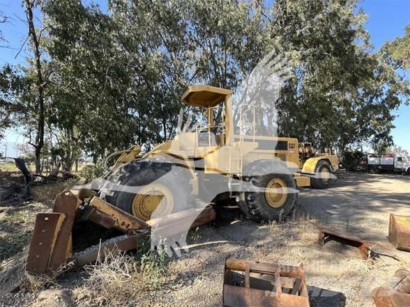 CAT 824C Фронтальні навантажувачі