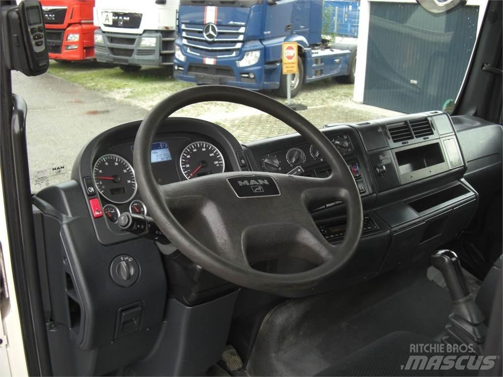 MAN 8180L Тентовані вантажівки