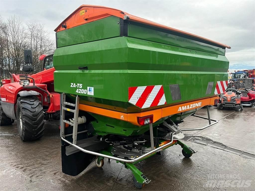 Amazone ZA-TS Розсіювач мінеральних добрив