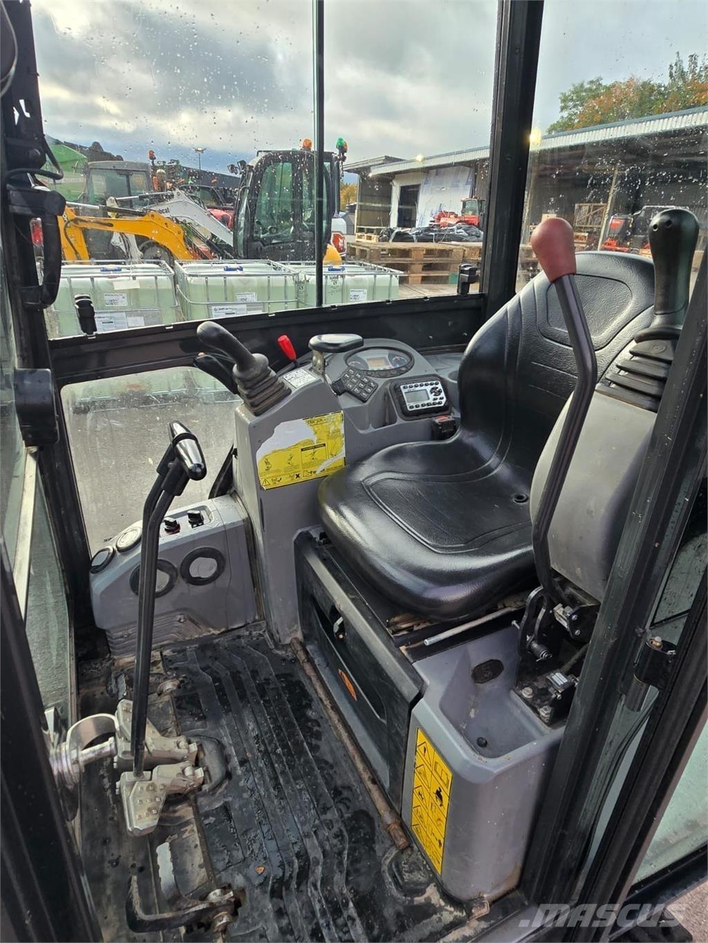Bobcat E17 Гусеничні екскаватори