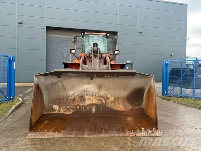 Develon DL450-5 Фронтальні навантажувачі