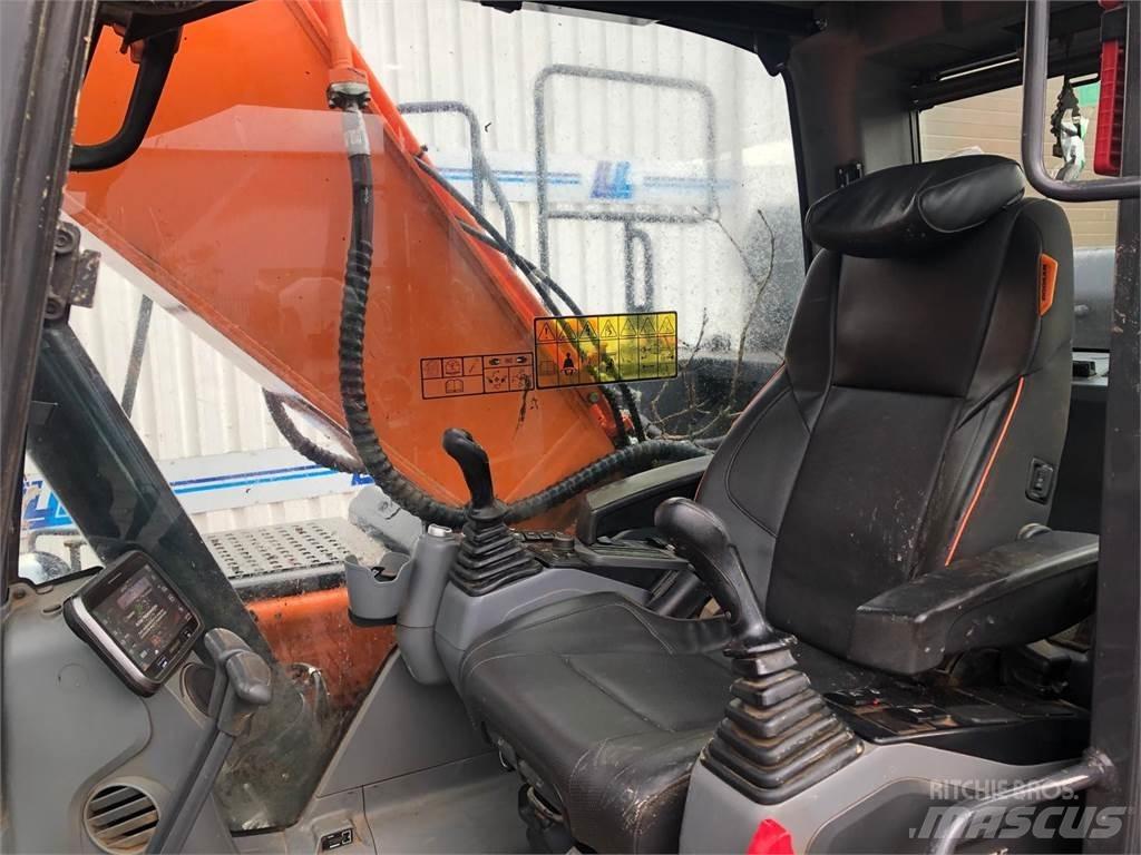 Develon Dx225lc-7 Гусеничні екскаватори