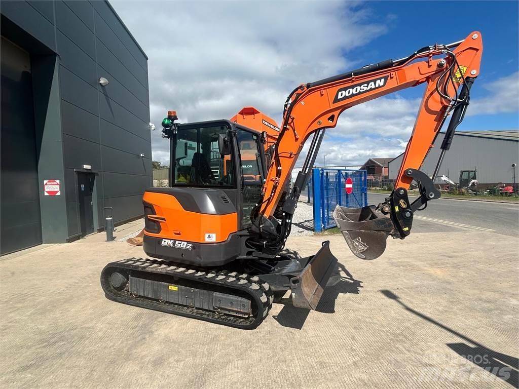 Doosan DX50z Гусеничні екскаватори