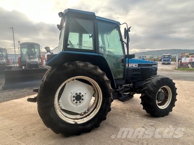 Ford 7740 Трактори