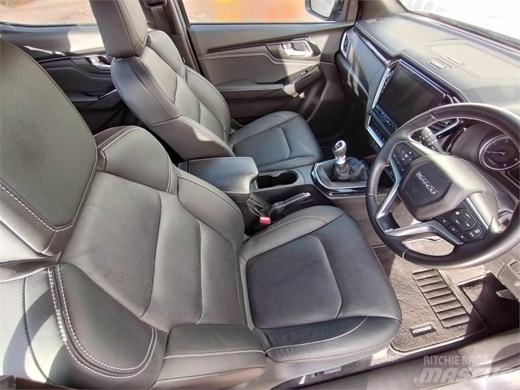 Isuzu V-Cross Будтехніка - Інші