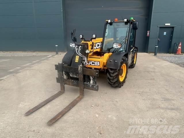 JCB 525-60 Agri-Plus Телескопічні навантажувачі