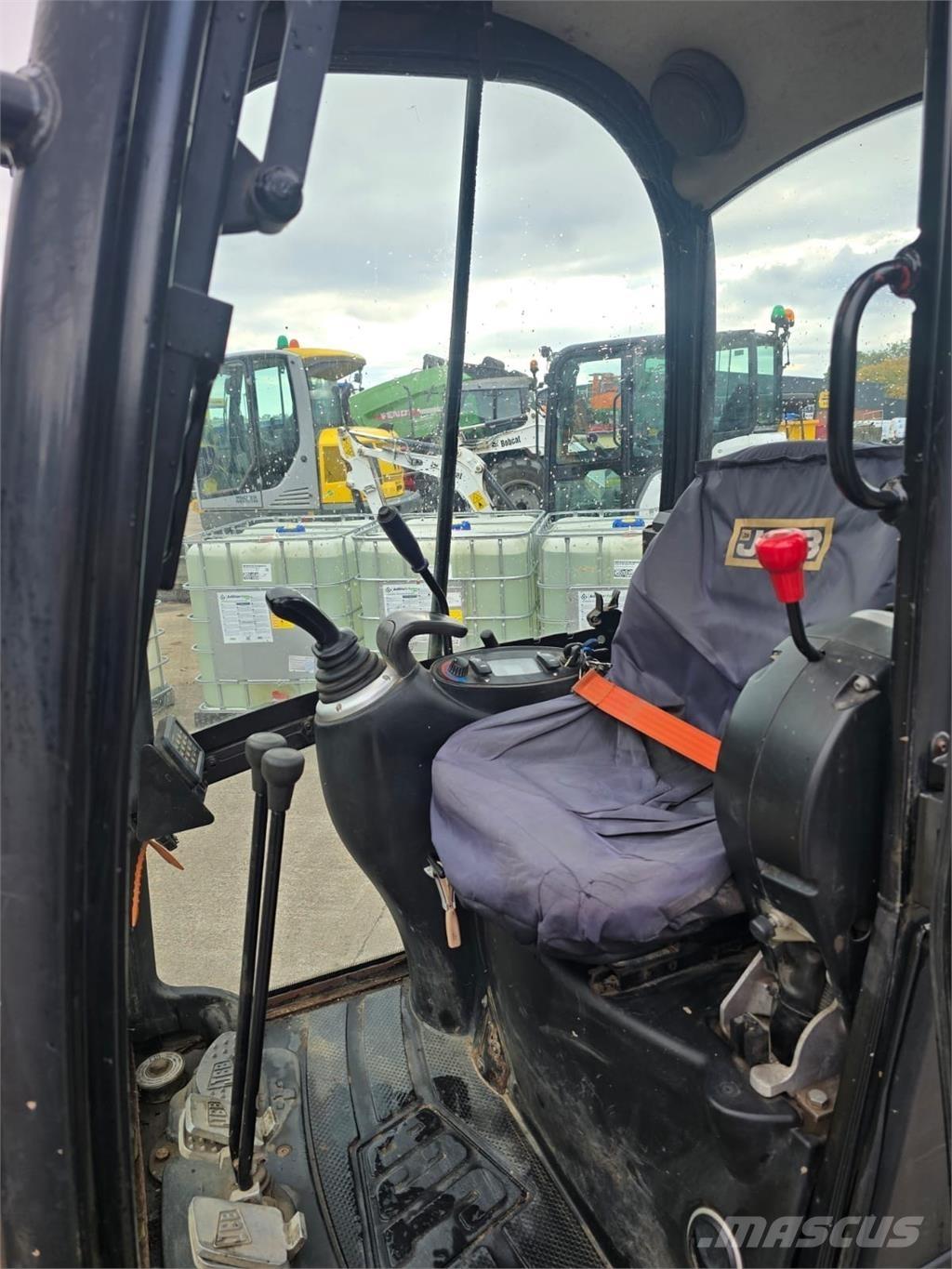 JCB 8018 Excavator Гусеничні екскаватори