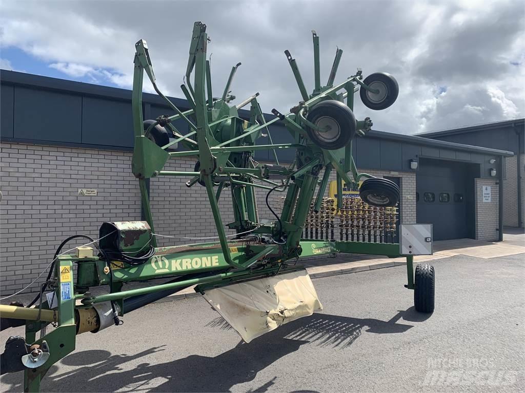 Krone 681 Граблі і сінозворушувачі