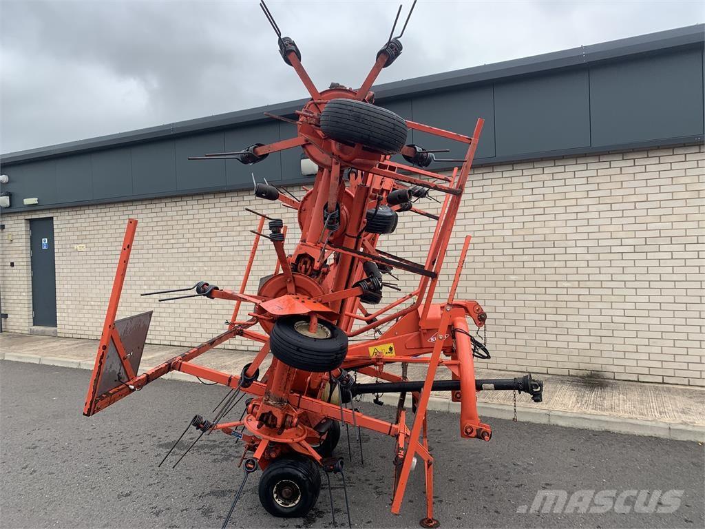Kuhn GF 7601 MH Граблі і сінозворушувачі