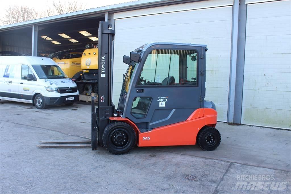 Toyota 4T Forklift Інше