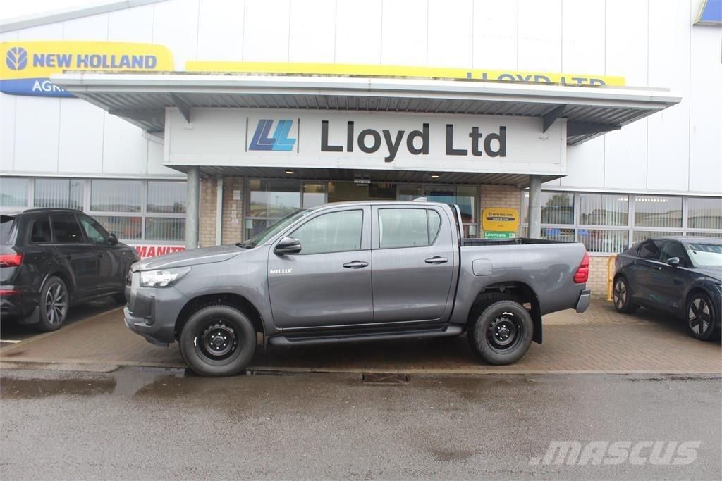 Toyota Hilux Пікапи / Бічне розвантаження