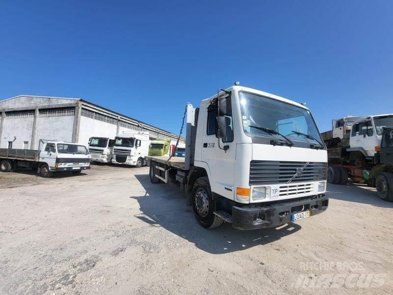 Volvo FL7 Вантажівки-платформи/бокове розвантаження