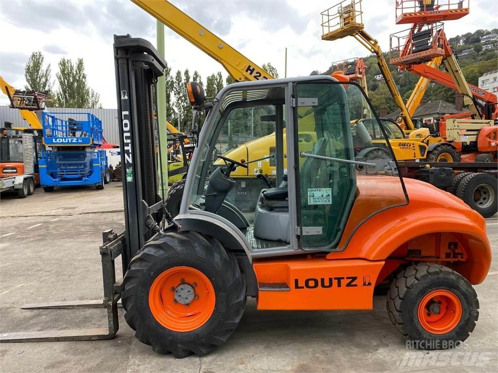 Ausa C300H Навантажувачі підвищеної прохідності