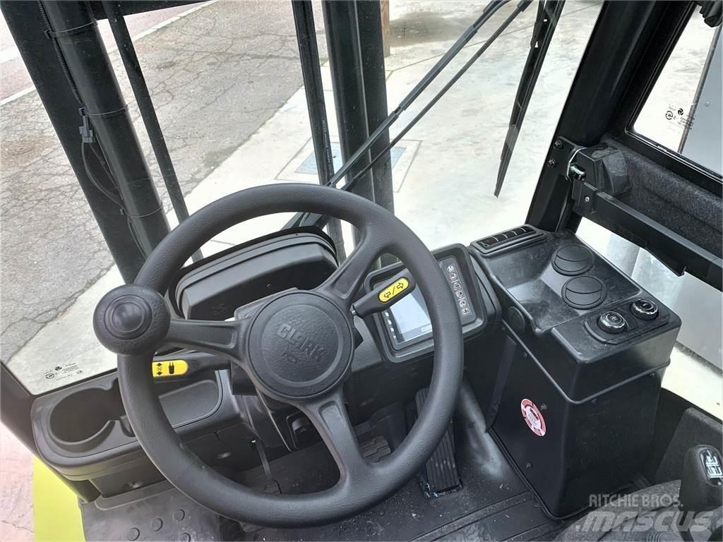 Clark S35L Інше