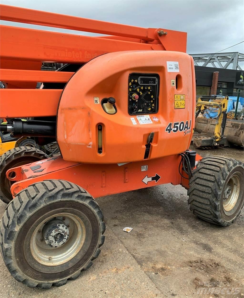 JLG 450AJ Інші підйомники і платформи