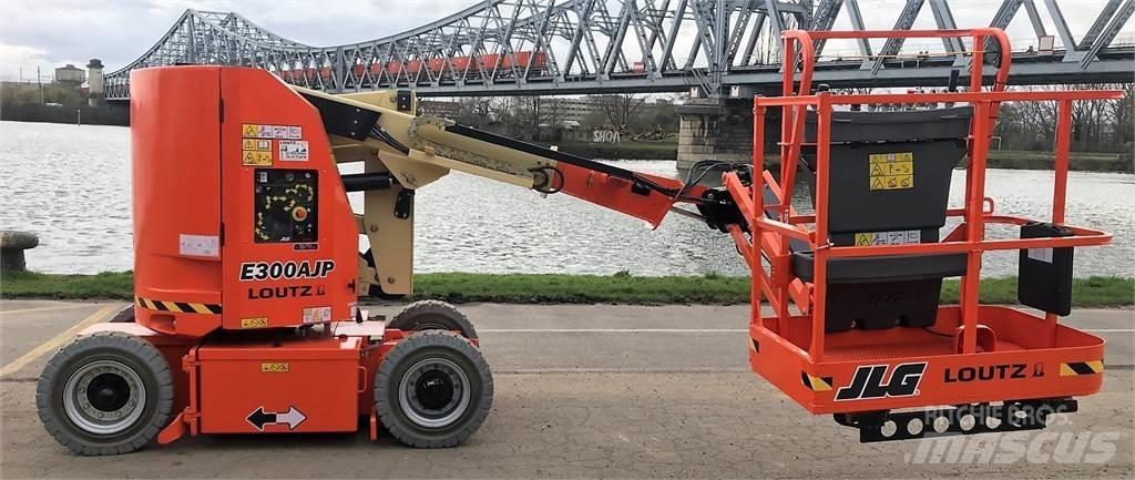 JLG E300AJP Інші підйомники і платформи